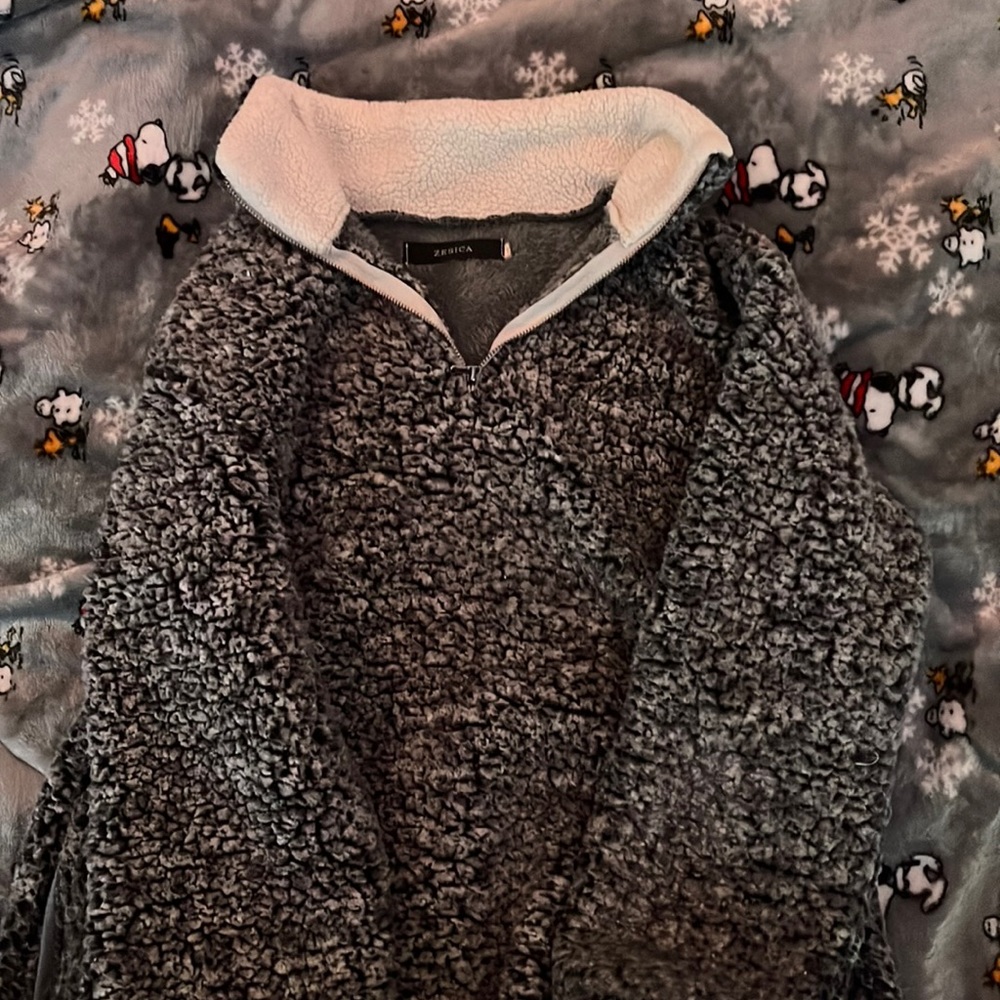 Fluffy, insulated sweater
